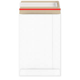 Enveloppes blanches en carton rigide